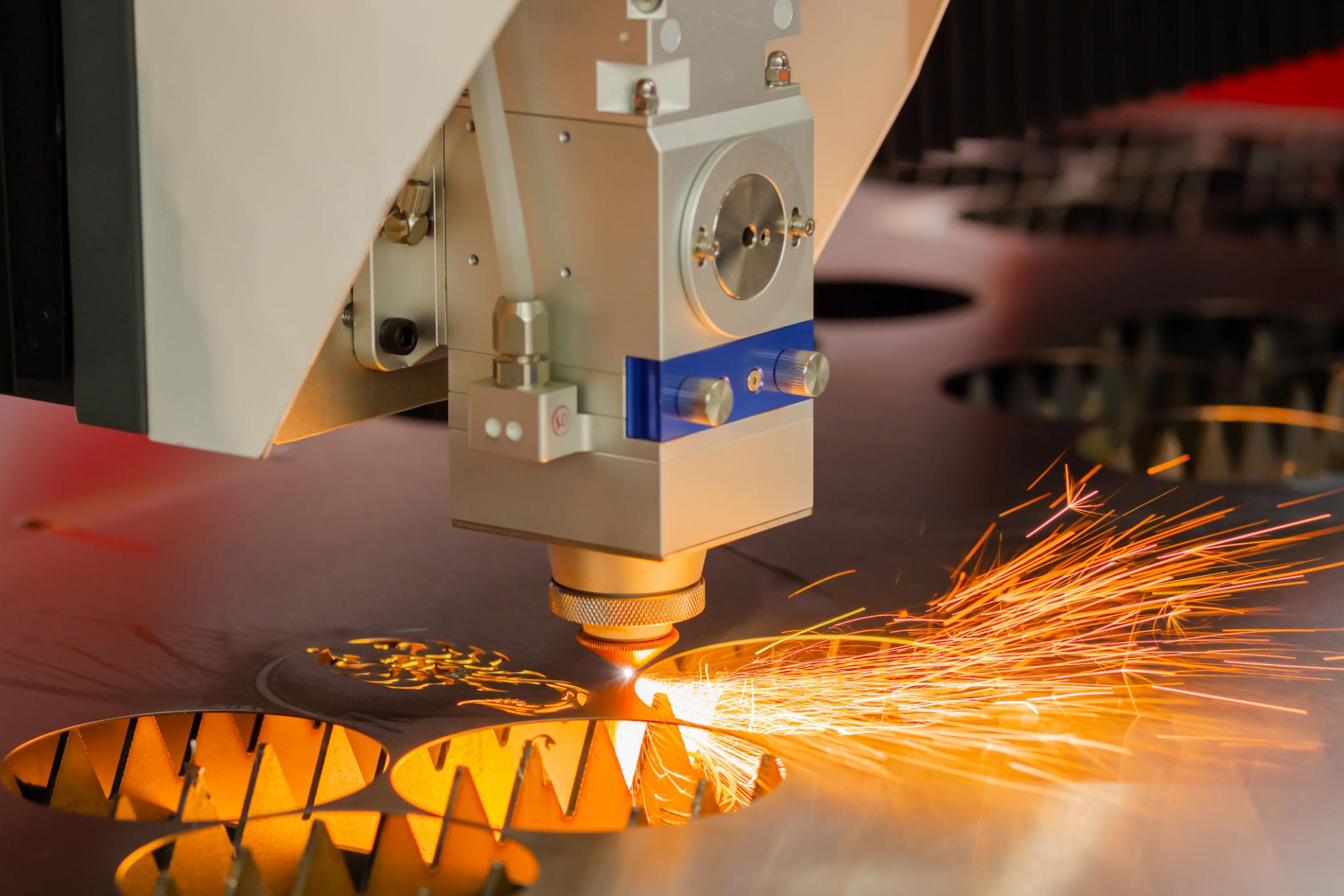 Laser Cutting: Presisi Tinggi